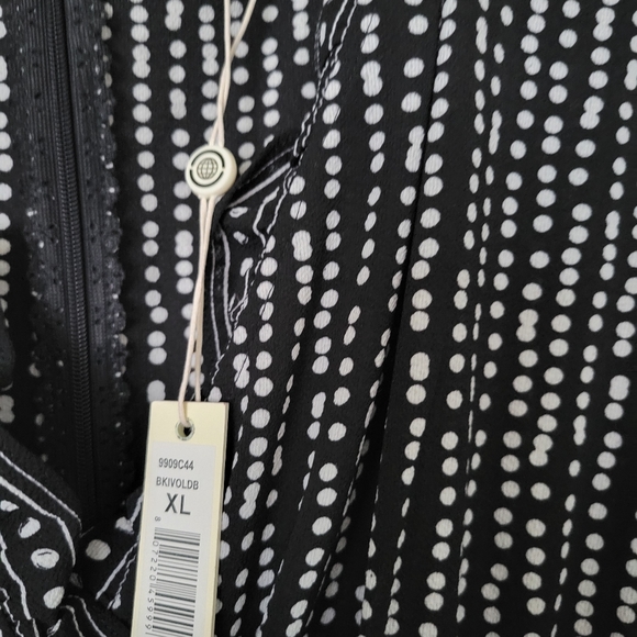 MAX STUDIO - Picture 5 of 7